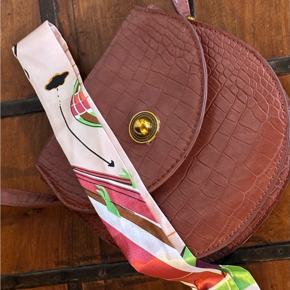🍂Sweet Level Chic Croc-Embossed Crossbody Bag Rich Brown, Purse Scarf Included🍂 - Picture 10 of 16
